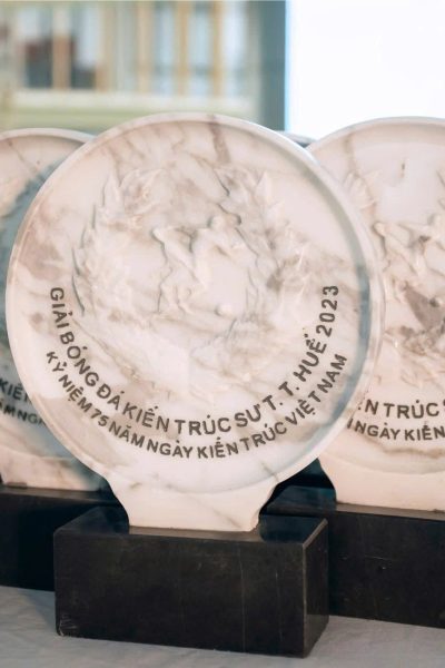 Kỷ Niệm Chương Điêu Khắc CNC