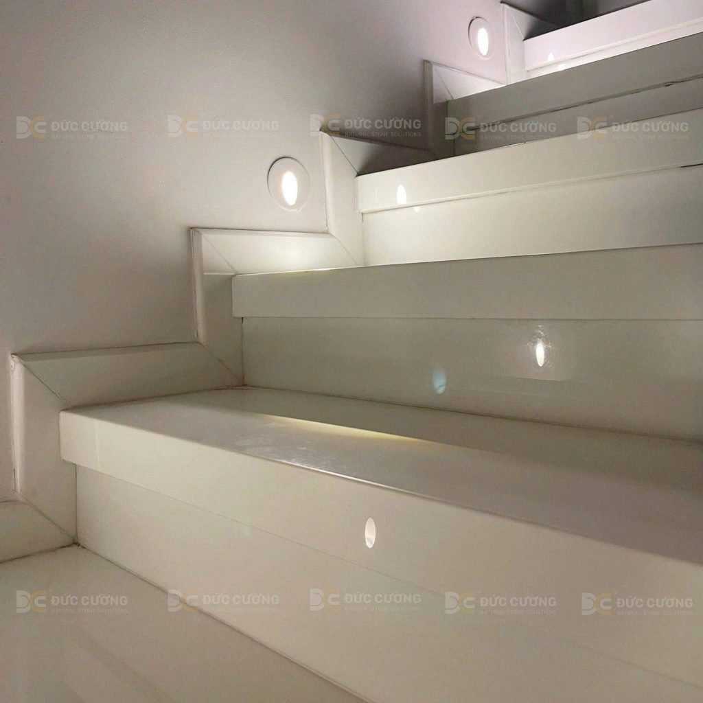 Bàn Giao Hạng Mục Cầu Thang Đá White Porcelain